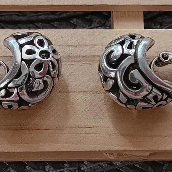 Floral Scroll Work Black and Silver Tone Lever Back Earring, Dangle - Picture 2 of 8